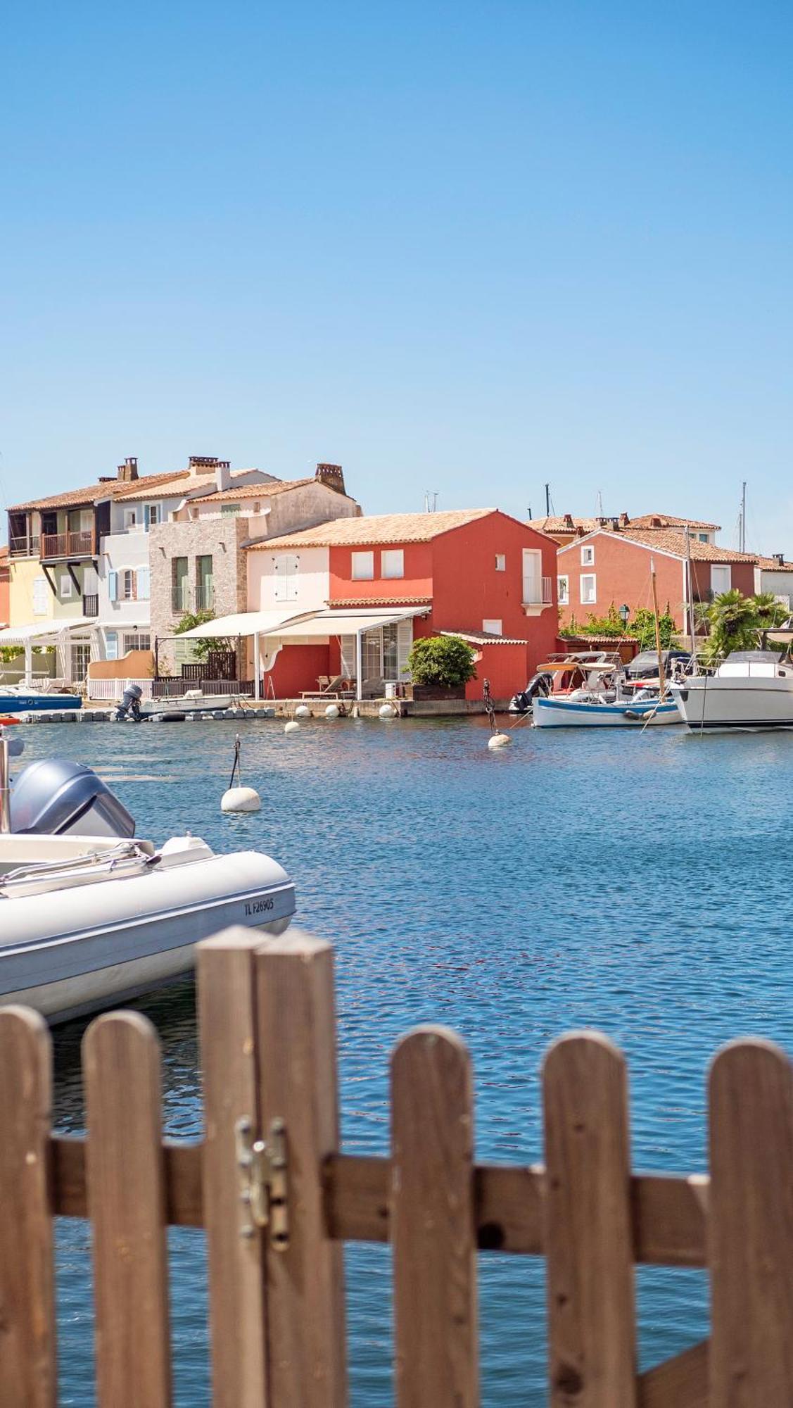 Appartement Amour Terrasse Sur L'Eau Grimaud Exterior foto